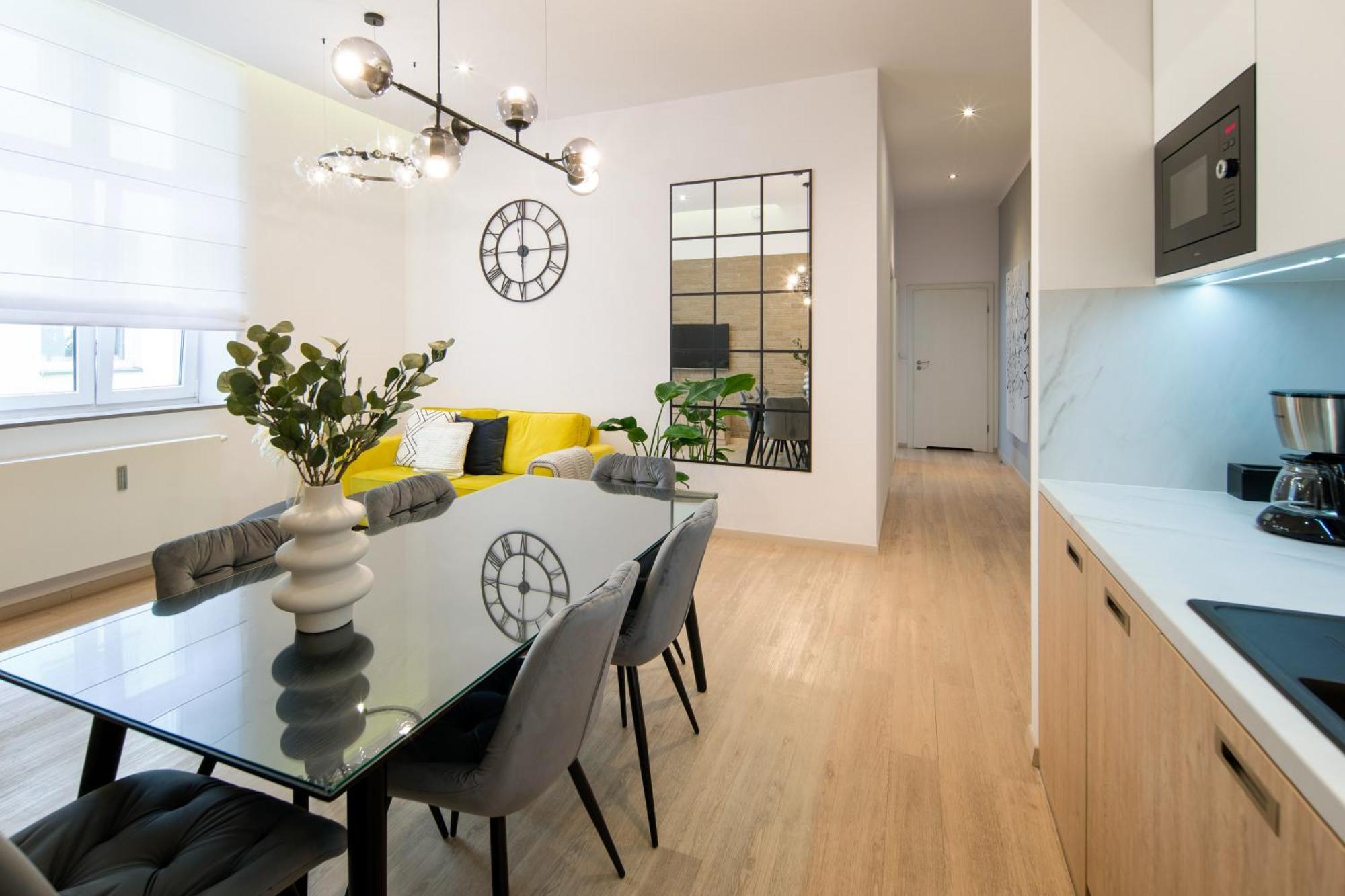 Beautiful With 2 Bedrooms For 7 Guests, Jewish District Apartment Krakow
