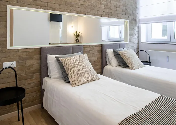 Beautiful Apartment With 2 Bedrooms For 7 Guests, Jewish District